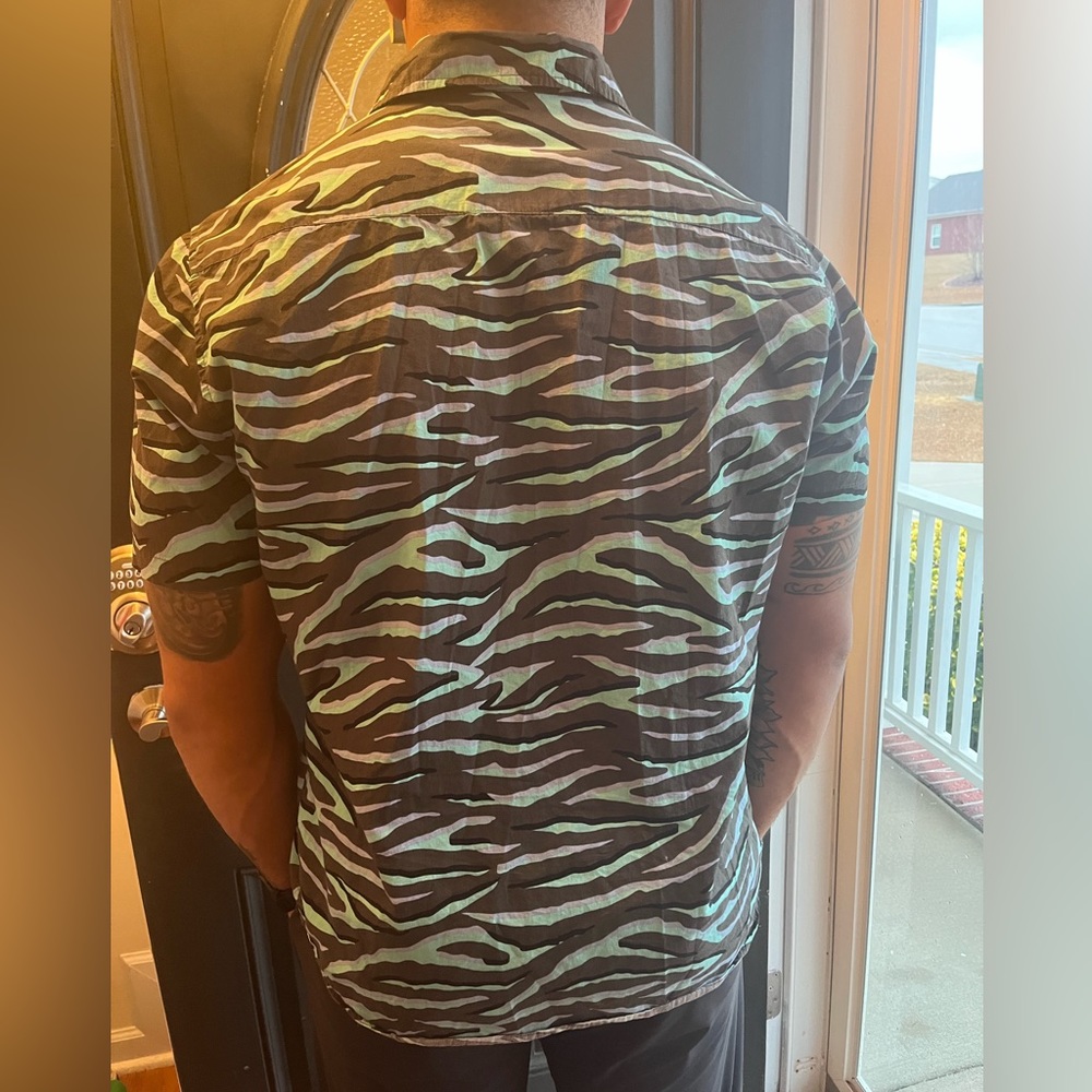 Neff button up - Picture 2 of 6